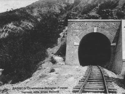 Galleria della Direttissima sotto Monte Adone nel 1915