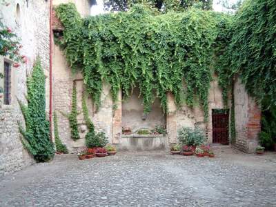 Palazzo Sanuti, località Fontana, Sasso Marconi